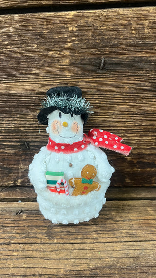 Snowman w/ Pocket of Gifts H-41