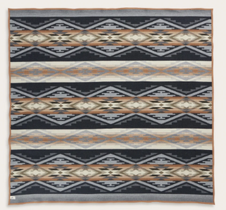 Tumalo Ridge Blanket (Robe)