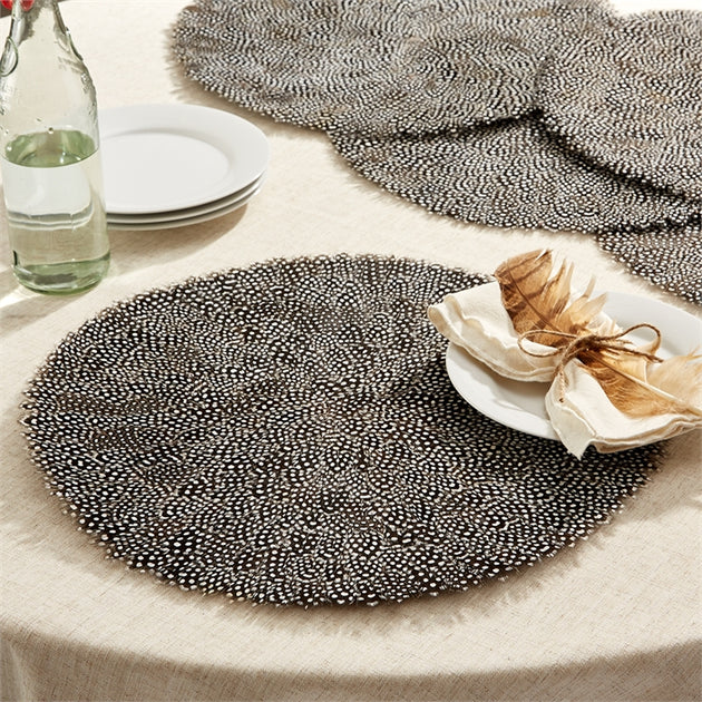 Guinea Feather Round Mat