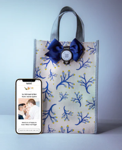 Tokki Gift Bag w/ Bow-Card