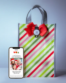Tokki Gift Bag w/ Bow-Card